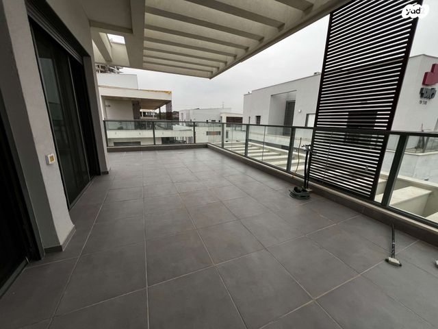 גג/ פנטהאוז, נץ, גבעת אלונים, קרית אתא