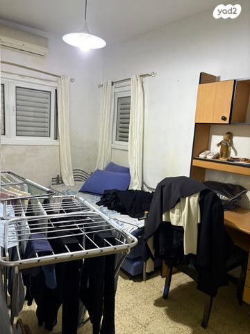 דירה, עזרא, שעריים, רחובות