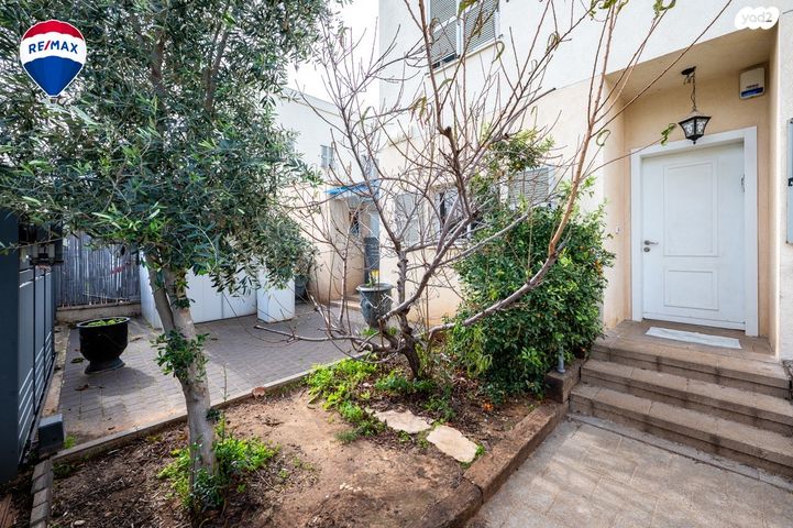 דו משפחתי, נווה פרדסים, פרדס חנה כרכור