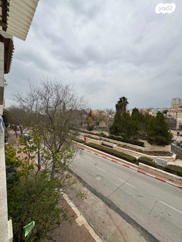 דירה, עמק איילון, הנחלים, מודיעין מכבים רעות