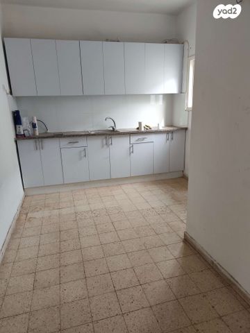 דירה, החייל האלמוני 7, אברמוביץ', ראשון לציון