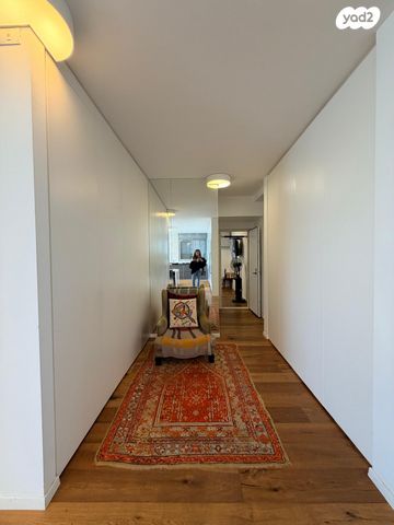 גג/ פנטהאוז, השדות 6, נווה גן, רמת השרון