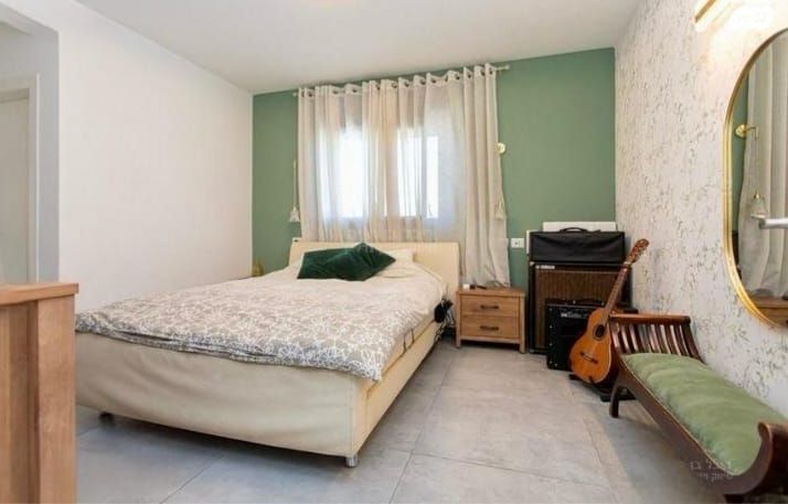 גג/ פנטהאוז, קרית ביאליק