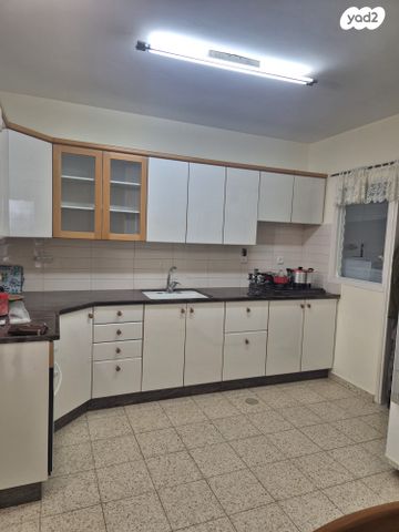 היובל, שרונה