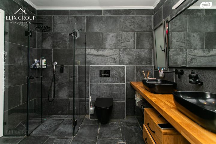 דו משפחתי, מעלה נוף, טירת כרמל