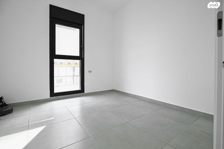 דירה, עמירם חרלף, אחוזה, חיפה