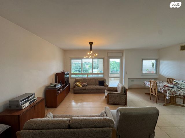 דירה, הדרים, הדרים החדשה, כפר סבא