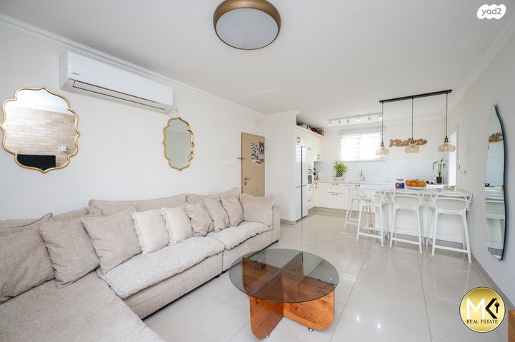 דירה, כורש, פרדס חנה כרכור