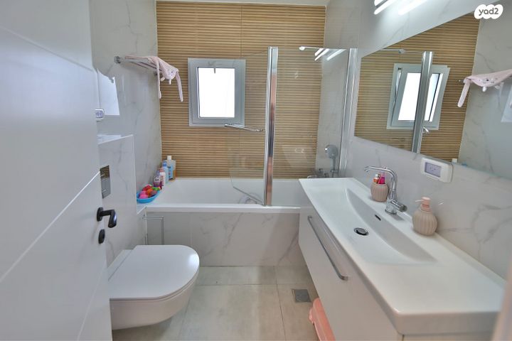 דו משפחתי, מרק שאגאל 31, גבעת טל, קרית אתא