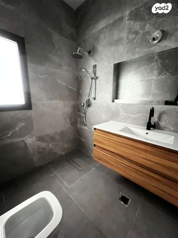 גג/ פנטהאוז, נץ, גבעת אלונים, קרית אתא