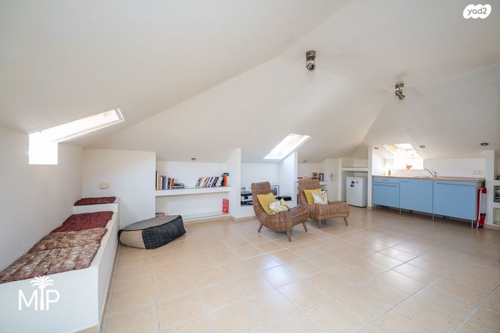 דו משפחתי, נווה רמז, זכרון יעקב