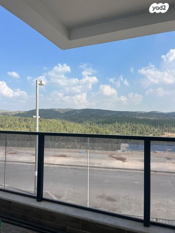 דירה, האחים, נווה שמיר רמת בית שמש ה-1, בית שמש