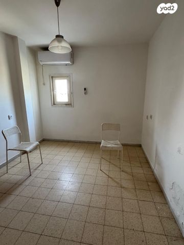 דירה, יצחק רגר, שכונה ד', באר שבע