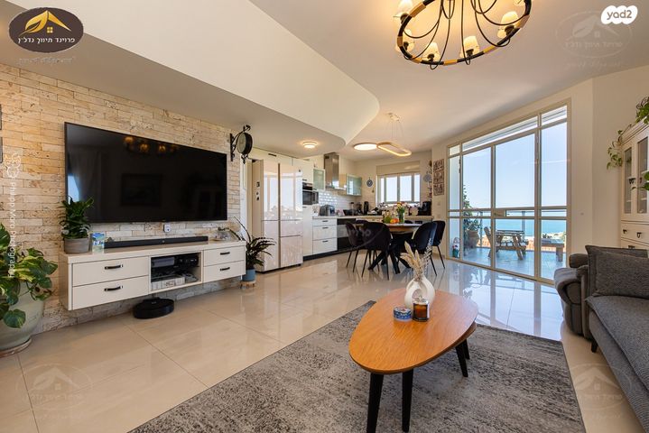 גג/ פנטהאוז, הרקפות, כרמל מערבי, חיפה