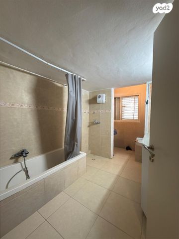 דירה, המייסדים 29, מרכז העיר, קרית אתא