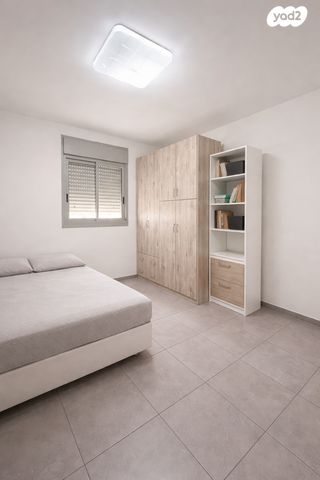 דירה, עפרה חזה, משכנות האומנים, קרית מוצקין