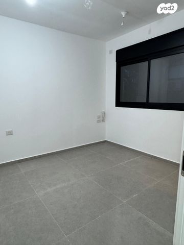 דירה, קרן קיימת לישראל, בורוכוב, גבעתיים