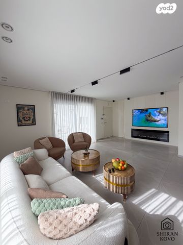 דירה, עמק חפר, מורשת, מודיעין מכבים רעות