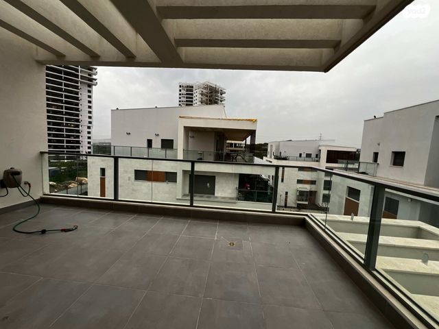 גג/ פנטהאוז, נץ, גבעת אלונים, קרית אתא