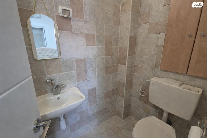 דירת גן, יובל, נתיבות