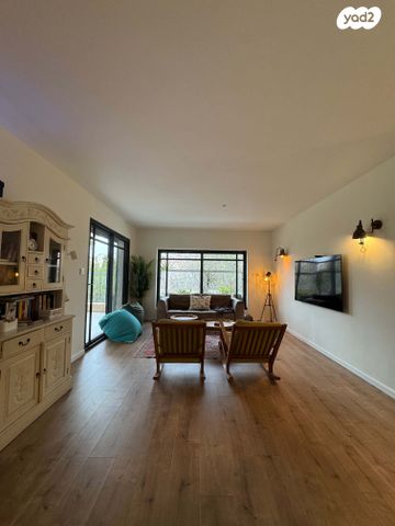 דירה, עמק איילון, הנחלים, מודיעין מכבים רעות