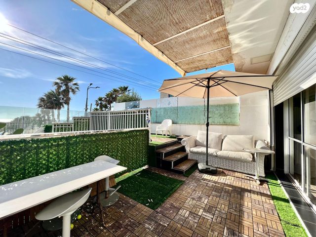 בית פרטי/ קוטג', המלכים 40, עין התכלת, נתניה