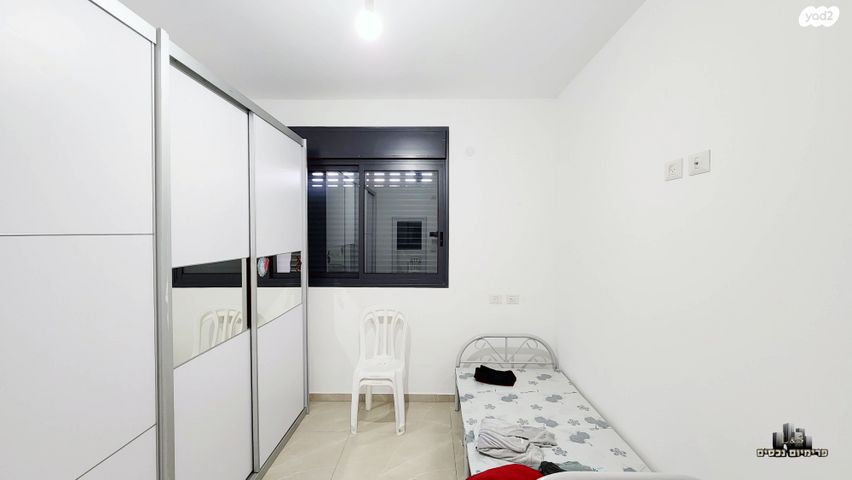 דירה, יצחק שמיר, נהריה