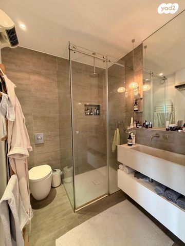 גג/ פנטהאוז, השדות 6, נווה גן, רמת השרון