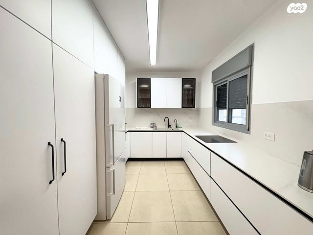 דירה, הבבא סאלי, חומת שמואל, הר חומה, ירושלים