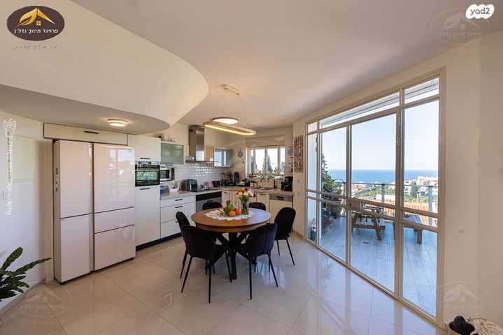 גג/ פנטהאוז, הרקפות, כרמל מערבי, חיפה