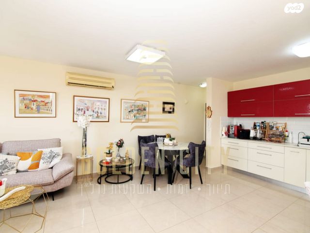 דירה, הרב זוארץ פריג'ה 14, נאות גנים, נתניה