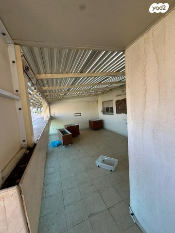 גג/ פנטהאוז, הרב חיים פינטו, גבעת הסביונים, קרית מלאכי