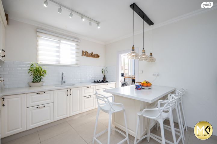 דירה, כורש, פרדס חנה כרכור