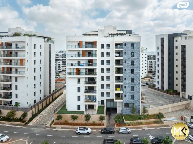 דירת גן, שעורה, פרדס חנה כרכור