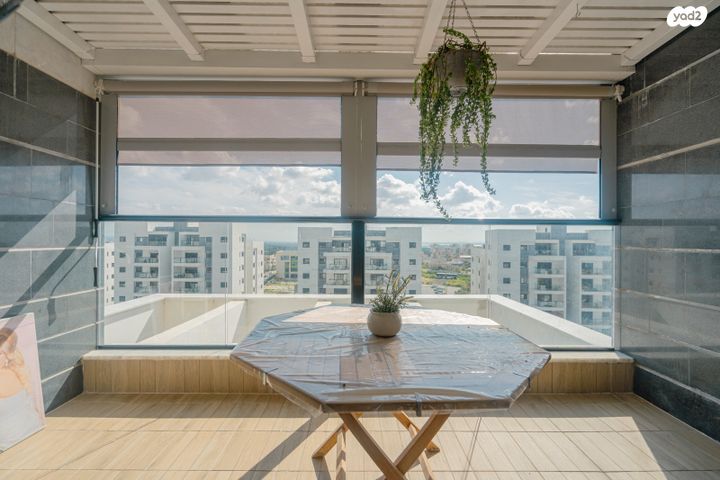 גג/ פנטהאוז, חריש