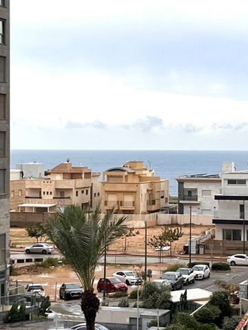 דירה, הבריגדה היהודית 48, גלי הים, נתניה