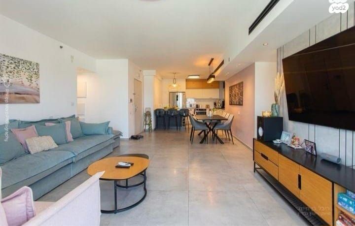 גג/ פנטהאוז, קרית ביאליק