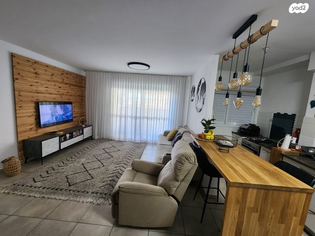 דירה, נחשול, קרית מנחם בגין, רמלה