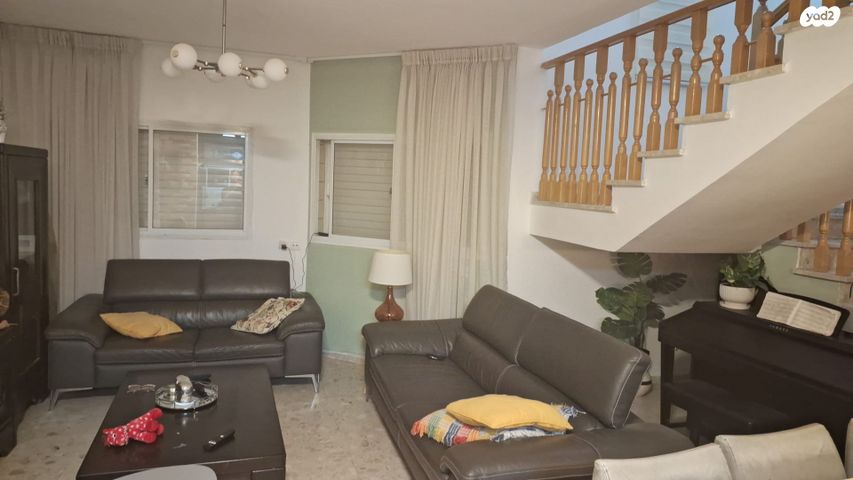 גג/ פנטהאוז, עמוס ירקוני, שכונה ו', באר שבע