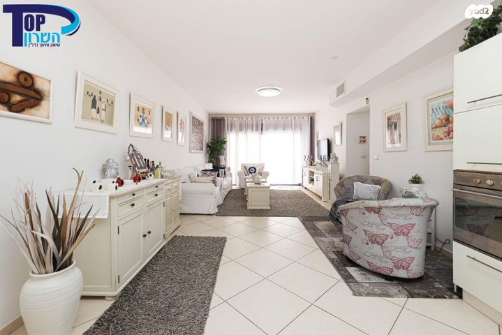 דירה, הבריגדה היהודית 48, גלי הים, נתניה