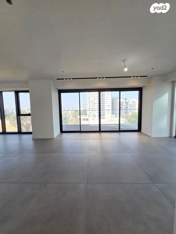 דירה, הרב ניסים 7, בבלי, תל אביב יפו