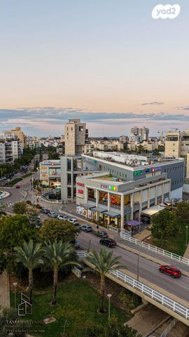 דירה, הנמל, יבנה