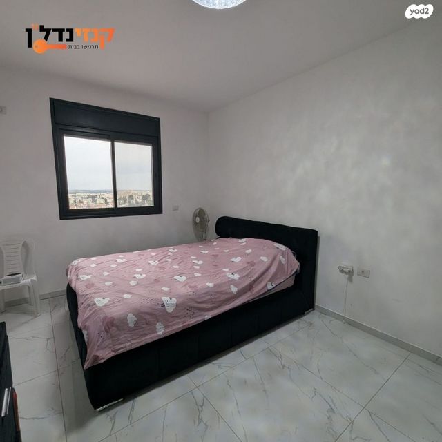 דירה, הרימון, הפרחים, קרית גת