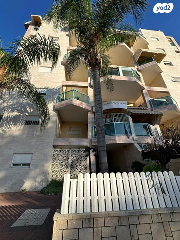 גג/ פנטהאוז, הרב חיים פינטו, גבעת הסביונים, קרית מלאכי