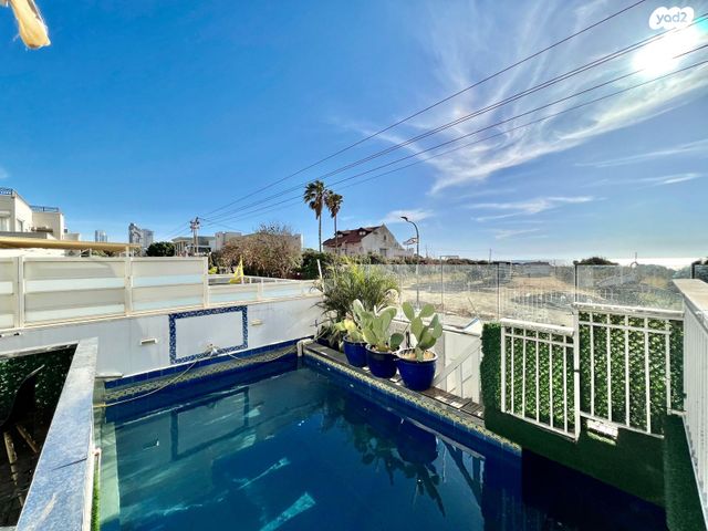 בית פרטי/ קוטג', המלכים 40, עין התכלת, נתניה