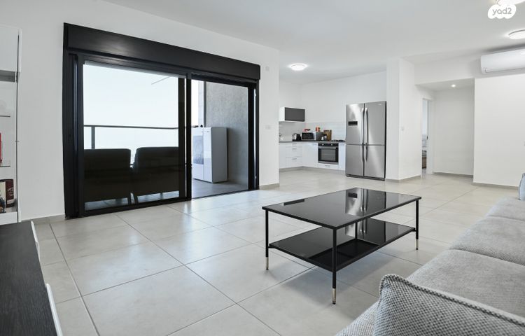 דירה, עמירם חרלף, אחוזה, חיפה