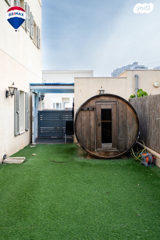 דו משפחתי, נווה פרדסים, פרדס חנה כרכור