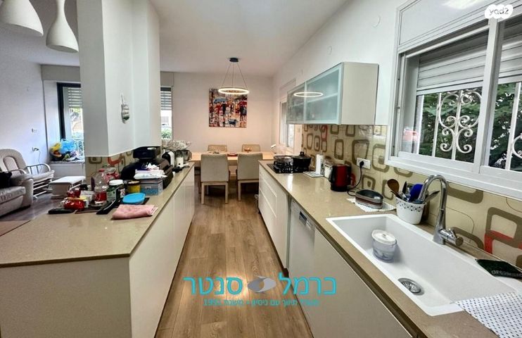 דירה, ד"ר יואכים כספרי, חיפה