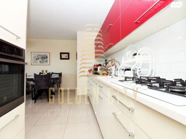 דירה, הרב זוארץ פריג'ה 14, נאות גנים, נתניה