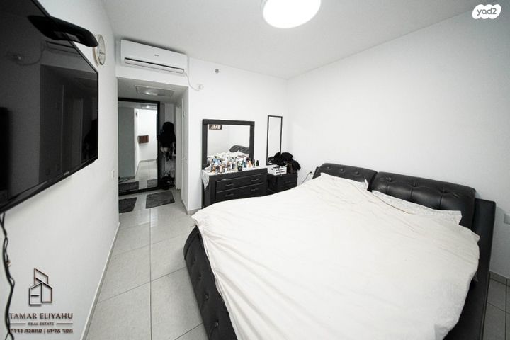 דירה, הנמל, יבנה